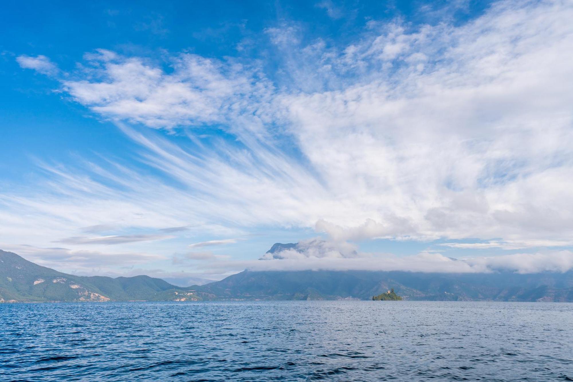 Hotel Indigo Lugu Lake By Ihg Lijiang  Exterior foto