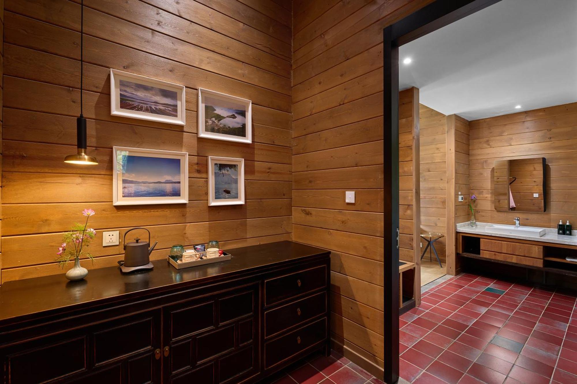 Hotel Indigo Lugu Lake By Ihg Lijiang  Exterior foto