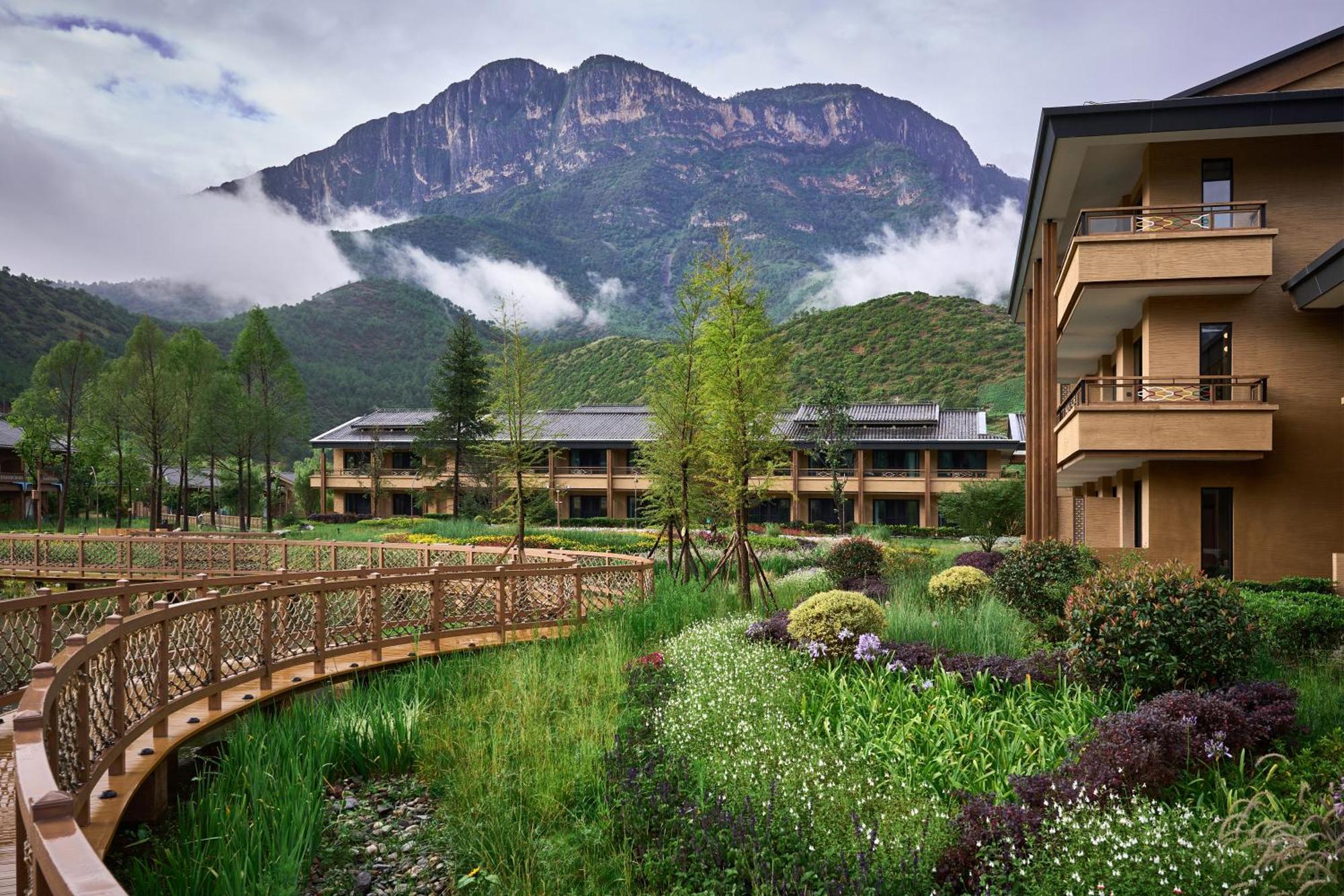 Hotel Indigo Lugu Lake By Ihg Lijiang  Exterior foto