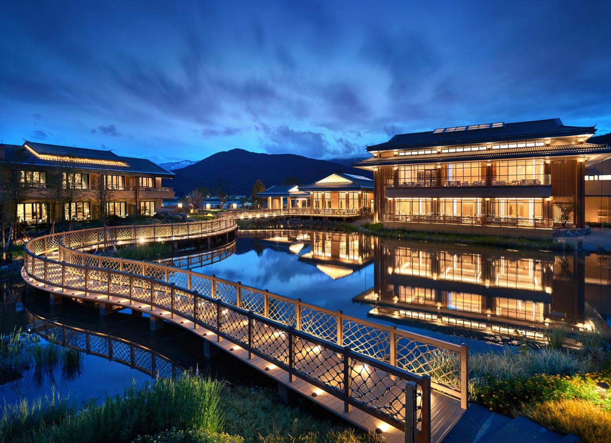 Hotel Indigo Lugu Lake By Ihg Lijiang  Exterior foto