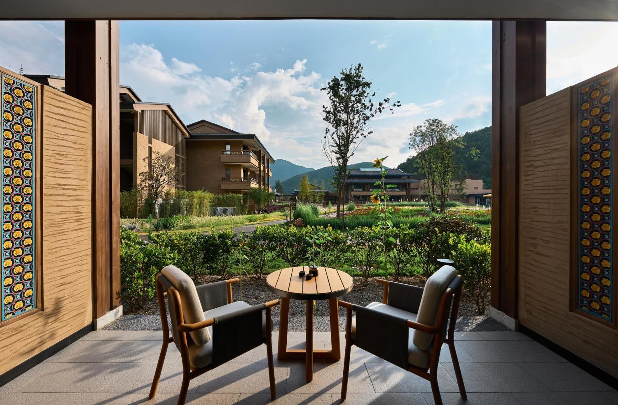Hotel Indigo Lugu Lake By Ihg Lijiang  Exterior foto